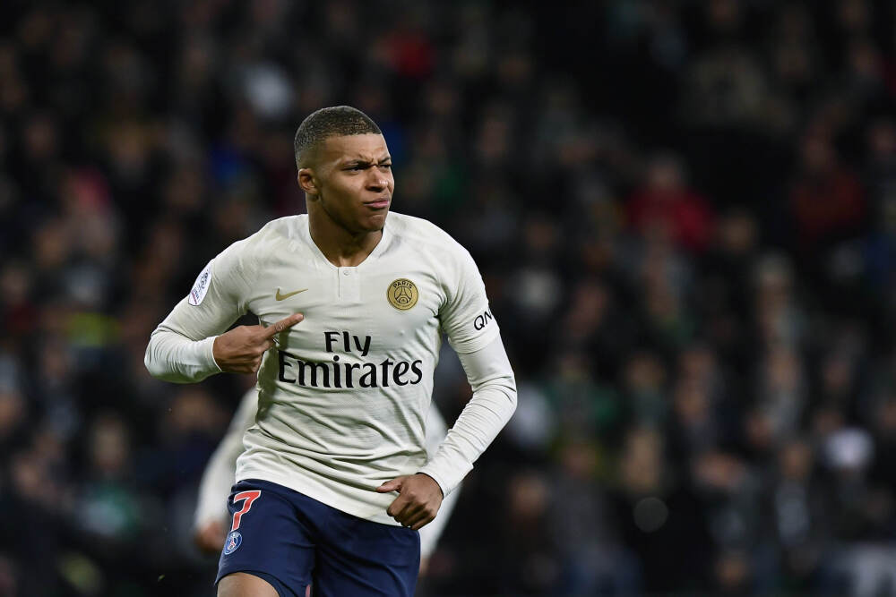 全新梅赛德斯-奔驰GLB全球首发 提供燃油/纯电两种动力可选